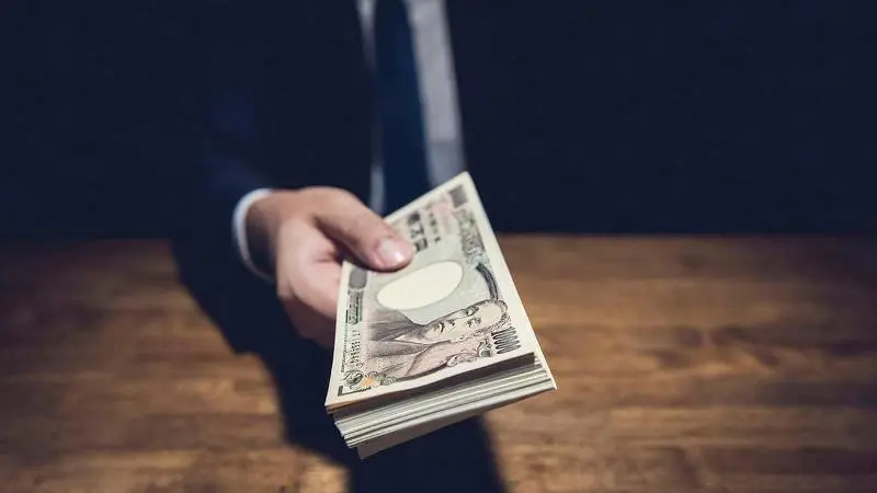 Annuity Scams Exposed: How to Spot and Steer Clear of Financial Deception